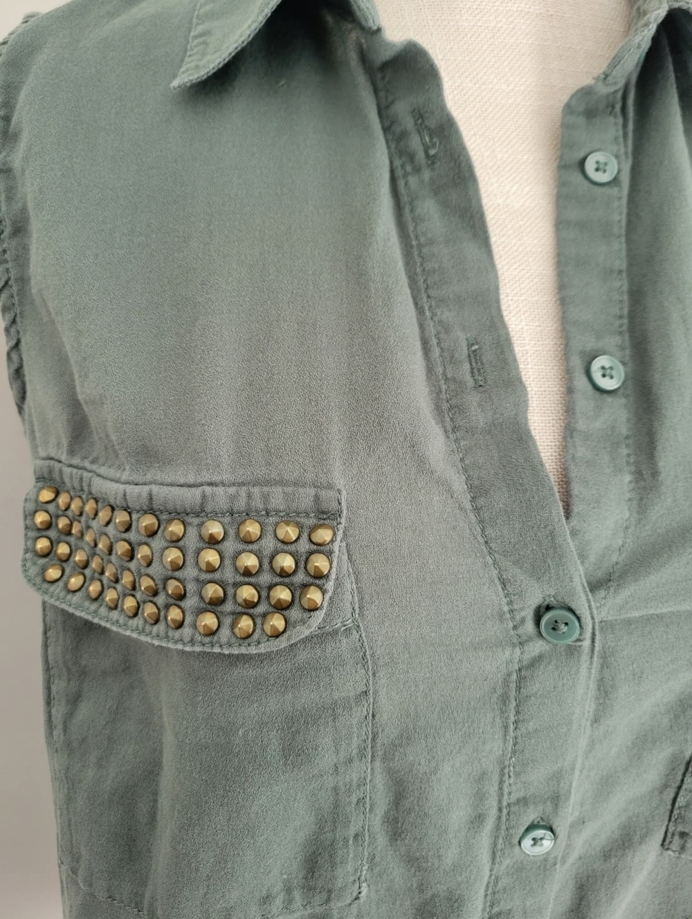Green Button Up - Picture 4 of 8